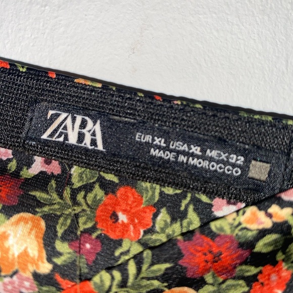 Zara silky skirt - Picture 2 of 2